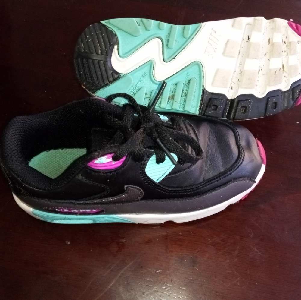 Girls Nike airmax 90